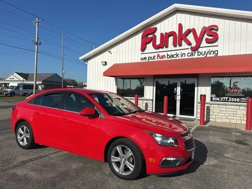 2015 Chevrolet Cruze photo 1