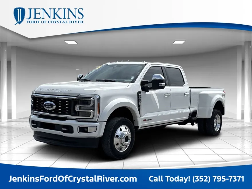 2023 Ford F-450 Platinum photo 1