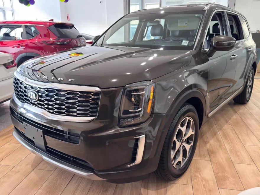 2020 Kia Telluride S photo 1