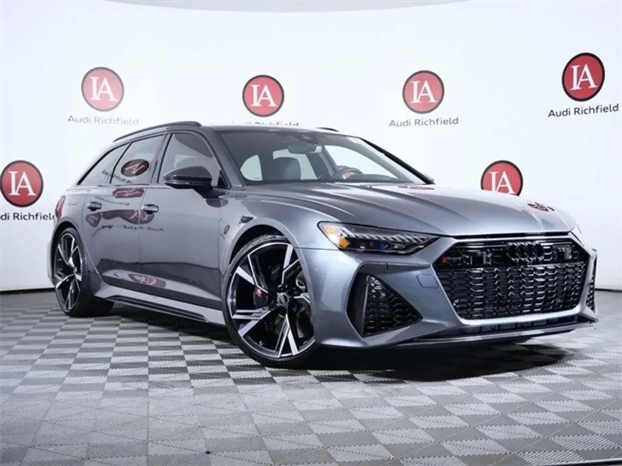 2022 Audi RS 6 Avant Base photo 1