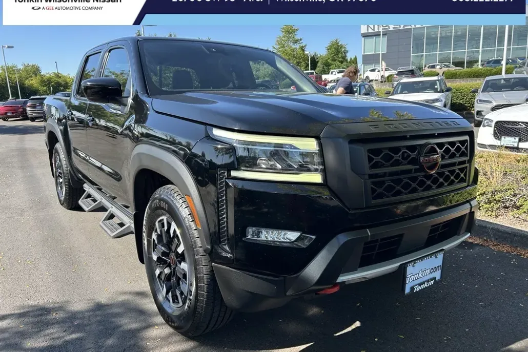 2022 Nissan Frontier PRO-X photo 1