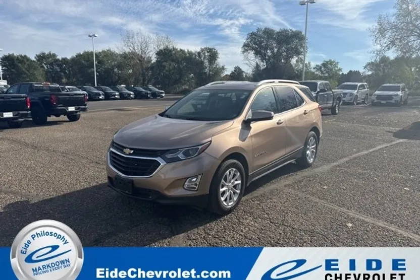 2019 Chevrolet Equinox LT photo 1