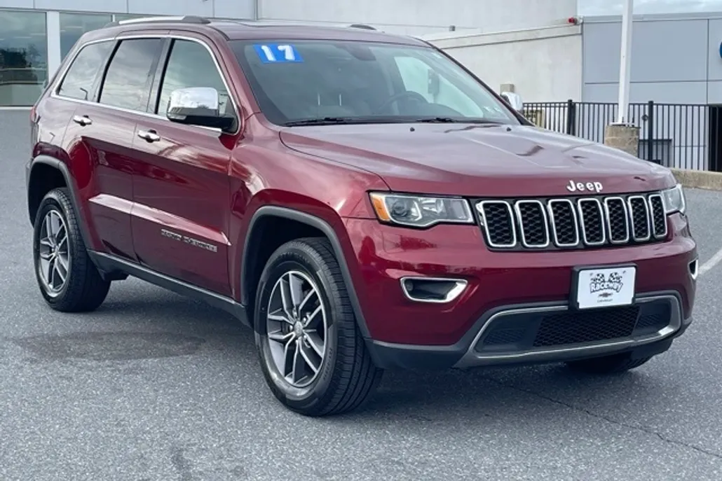 2017 Jeep Grand Cherokee Limited photo 1
