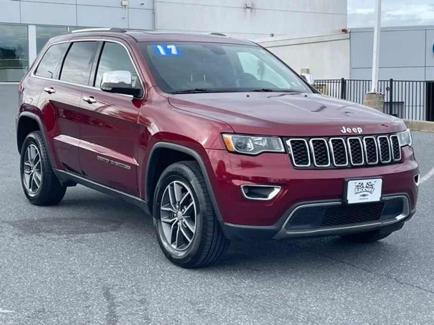 2017 Jeep Grand Cherokee Limited photo 1