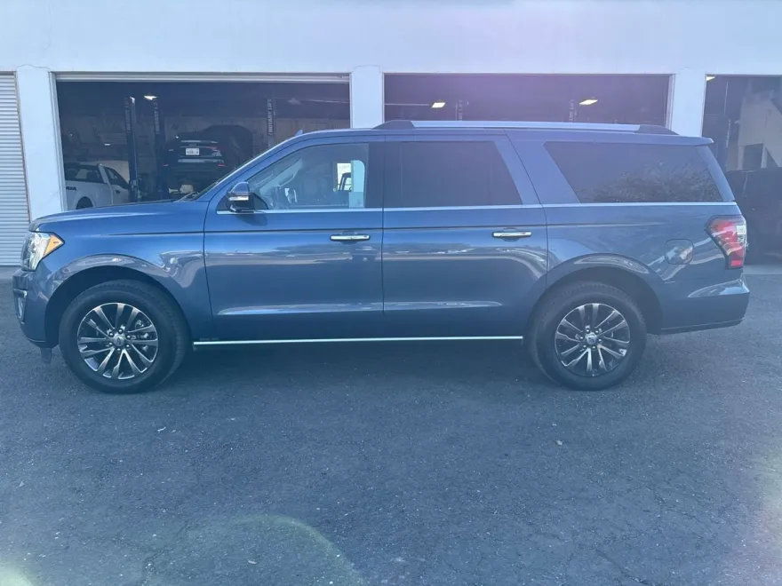 2019 Ford Expedition MAX Limited photo 1