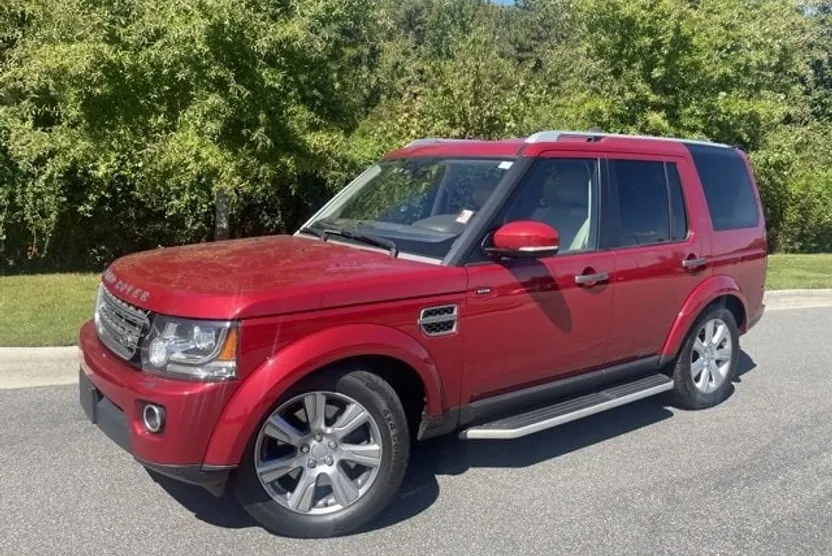 2016 Land Rover LR4 HSE photo 1