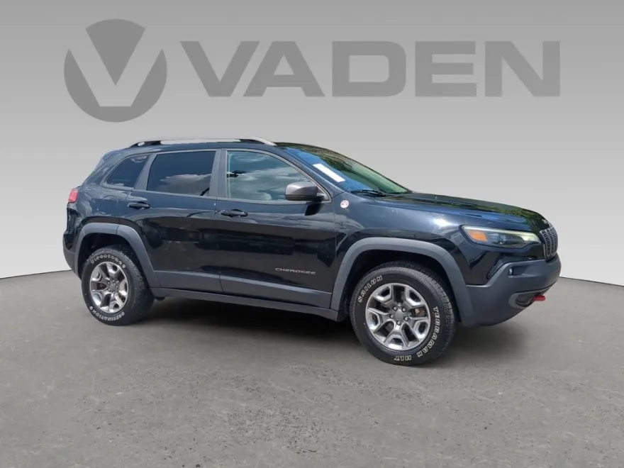 2019 Jeep Cherokee Trailhawk photo 1