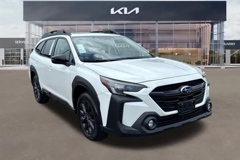 2024 Subaru Outback Onyx Edition photo 1