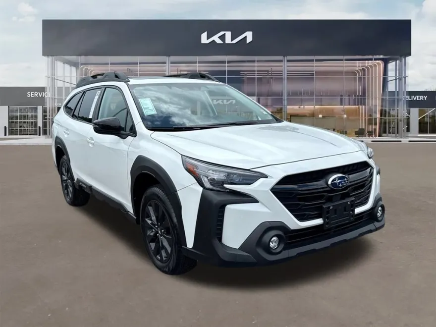 2024 Subaru Outback Onyx Edition photo 1