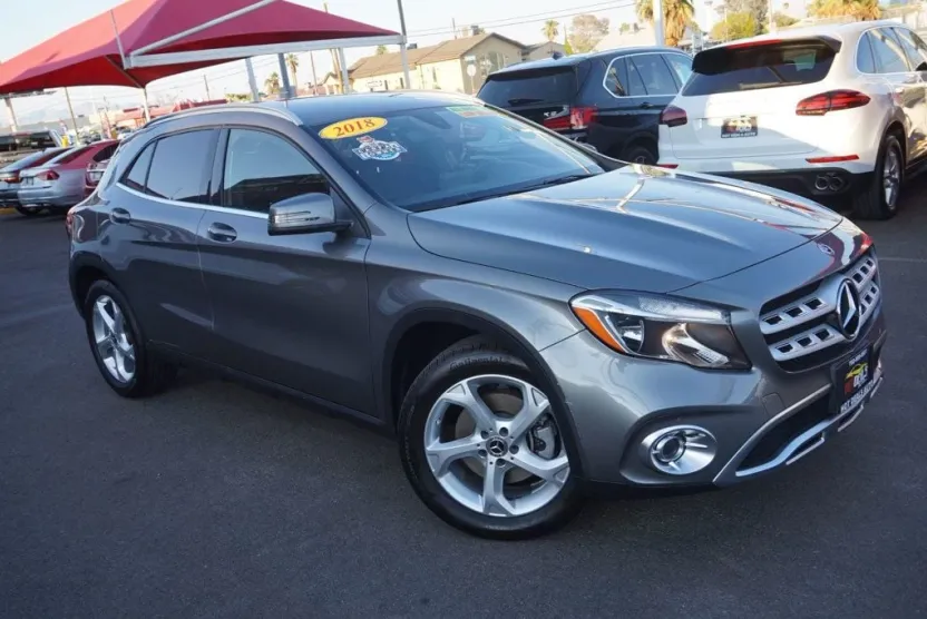 2018 Mercedes Benz GLA 250 4MATIC photo 1