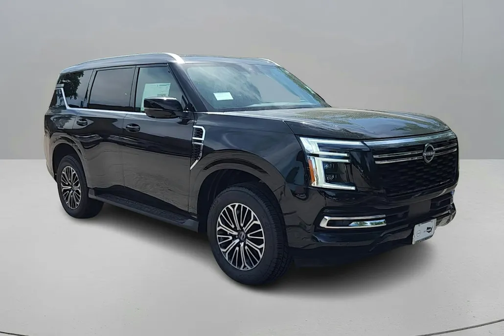 2025 Nissan Armada SL photo 1