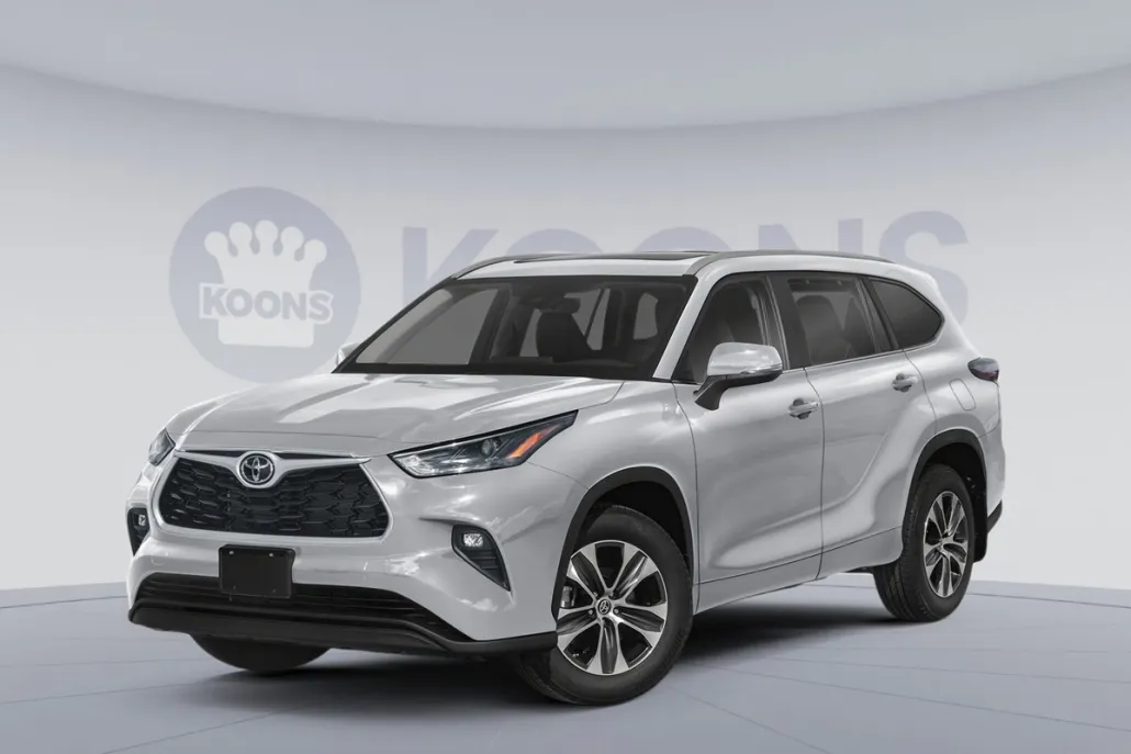2025 Toyota Highlander XLE photo 1