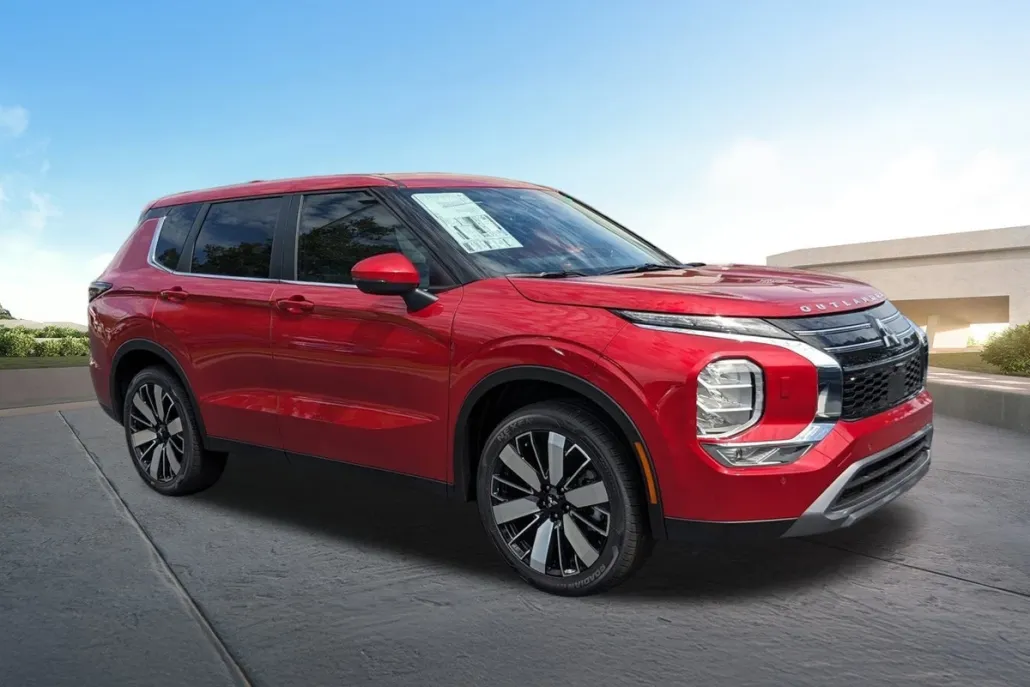 2025 Mitsubishi Outlander SE photo 1