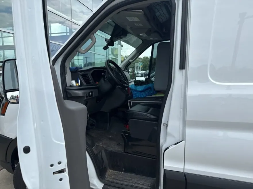 2024 Ford Transit photo 1