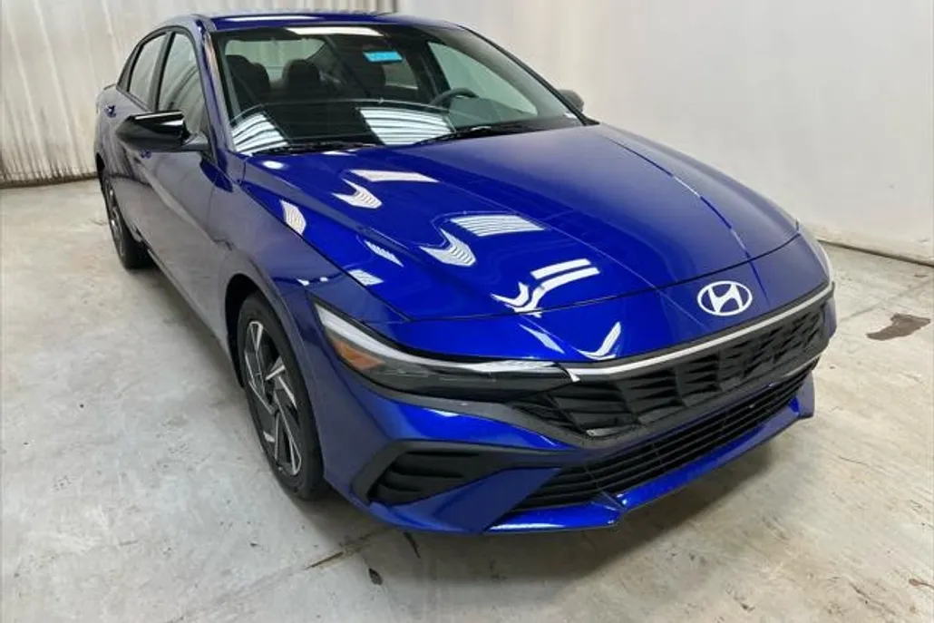 2025 Hyundai Elantra Hybrid SEL Sport photo 1