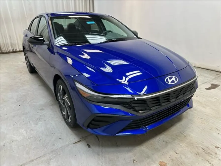 2025 Hyundai Elantra Hybrid SEL Sport photo 1