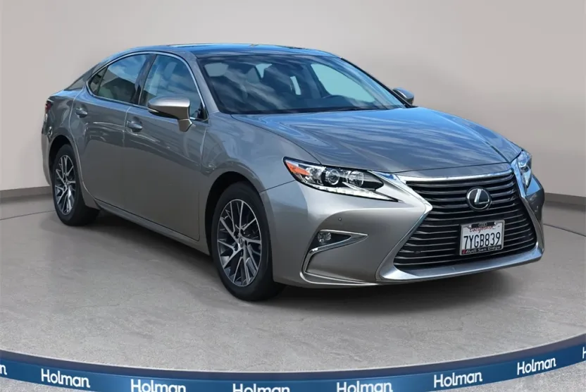 2017 Lexus ES 350 photo 1
