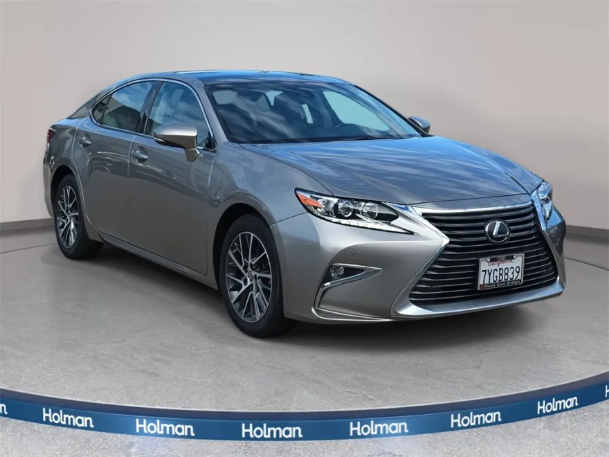 2017 Lexus ES 350 photo 1