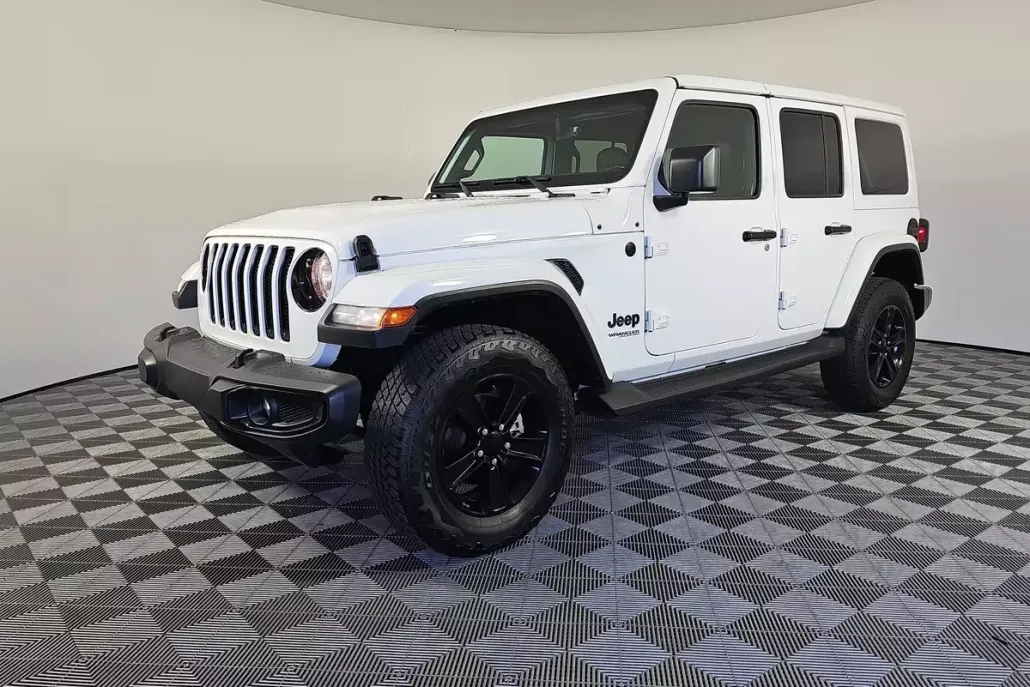 2022 Jeep Wrangler Unlimited Sahara Altitude photo 1