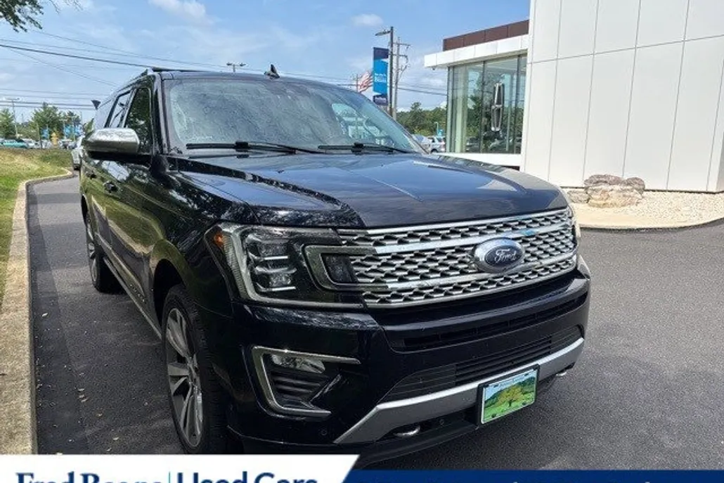 2021 Ford Expedition MAX Platinum photo 1