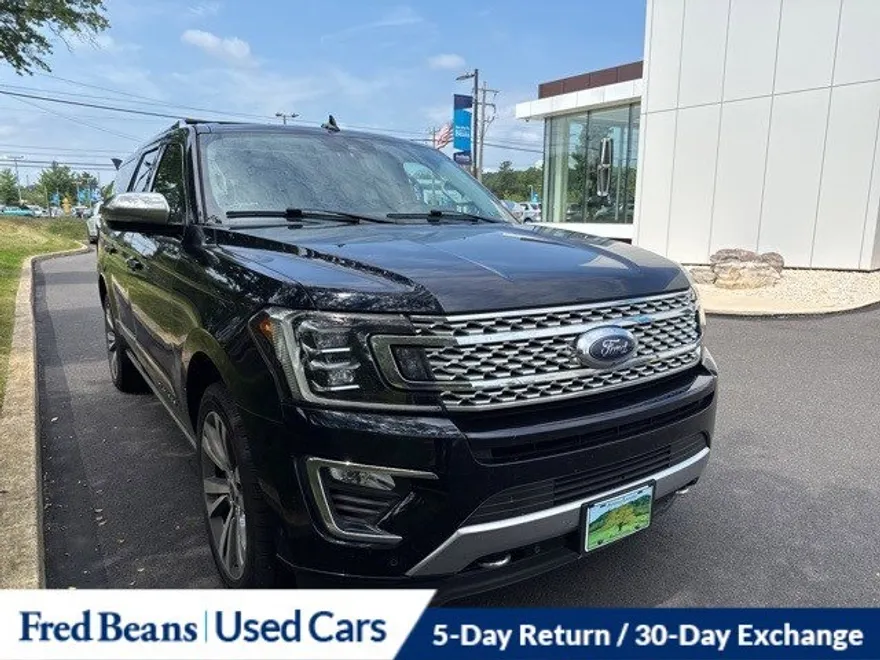 2021 Ford Expedition MAX Platinum photo 1