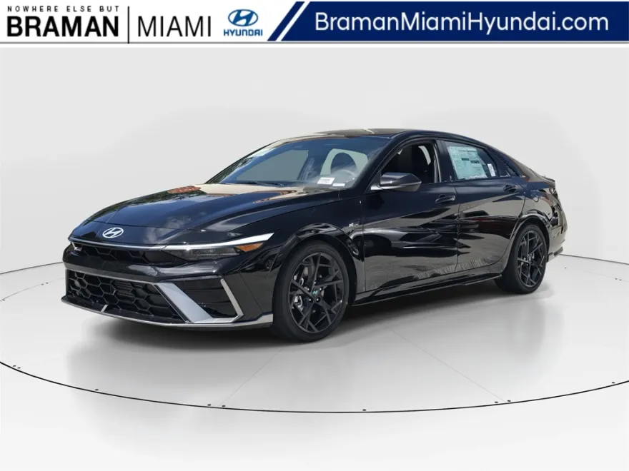 2025 Hyundai Elantra N Line photo 1