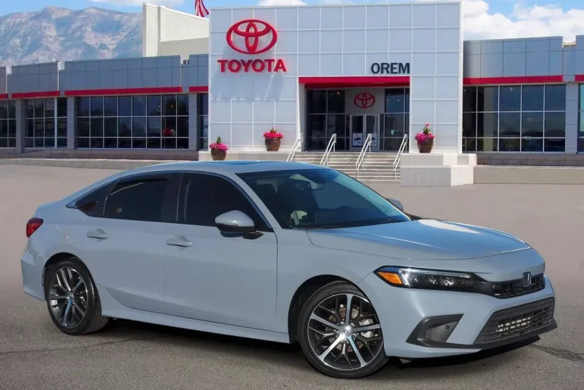 2024 Honda Civic Touring photo 1