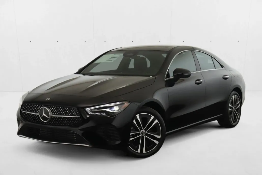 2025 Mercedes Benz CLA 250 4MATIC photo 1