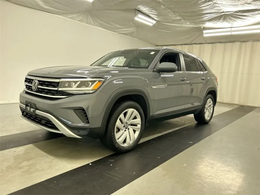 2023 Volkswagen Atlas Cross Sport V6 SE Technology photo 1