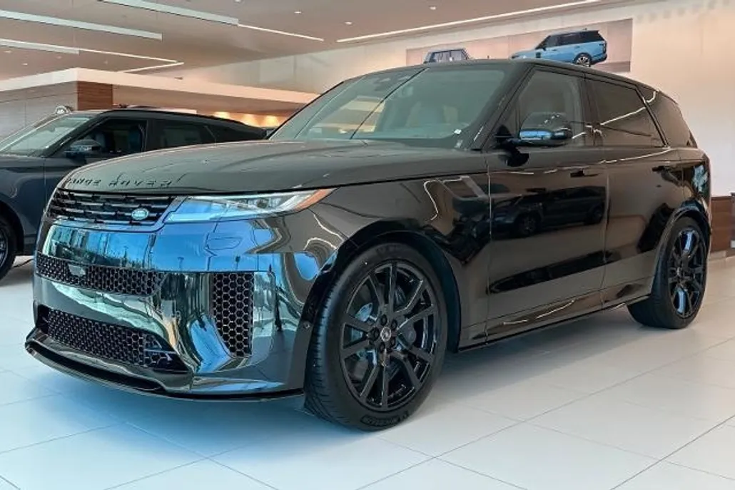 2024 Land Rover Range Rover Sport photo 1
