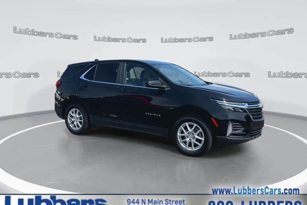2024 Chevrolet Equinox LT photo 1