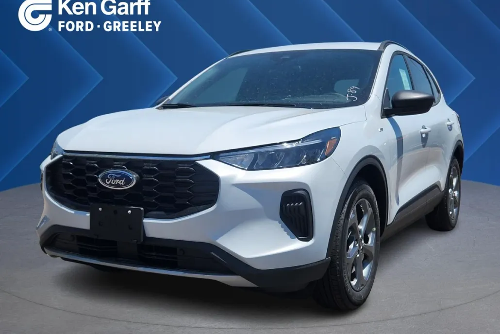 2025 Ford Escape ST-Line photo 1