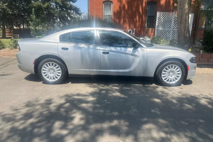 2019 Dodge Charger photo 1