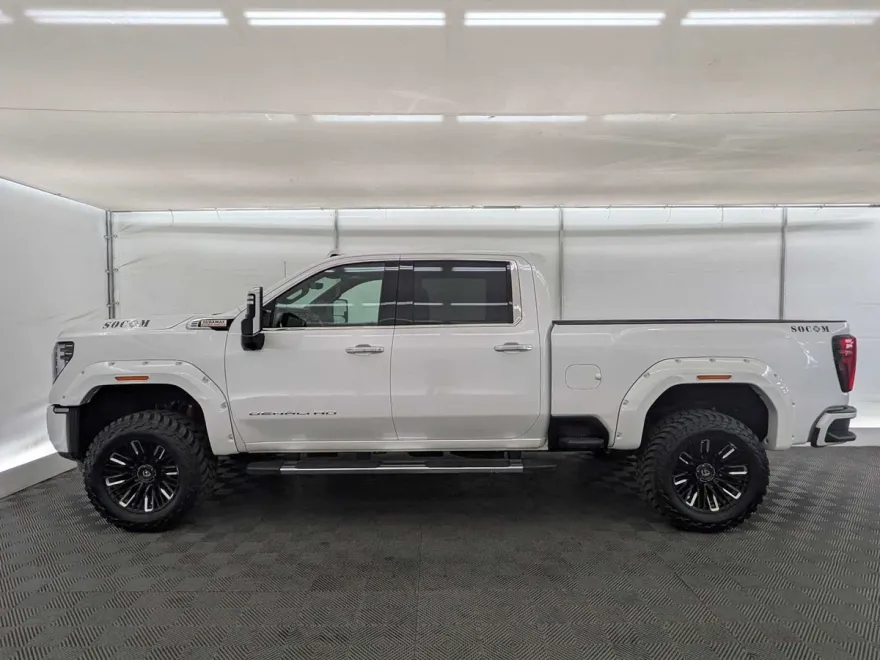 2024 Gmc Sierra 3500 HD Denali photo 1