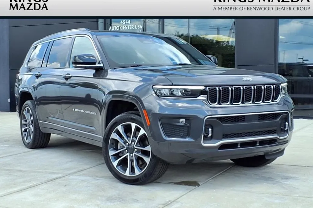 2022 Jeep Grand Cherokee Overland photo 1