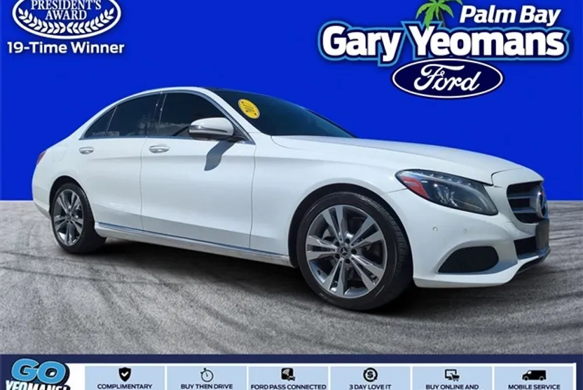 2017 Mercedes Benz C 300 photo 1