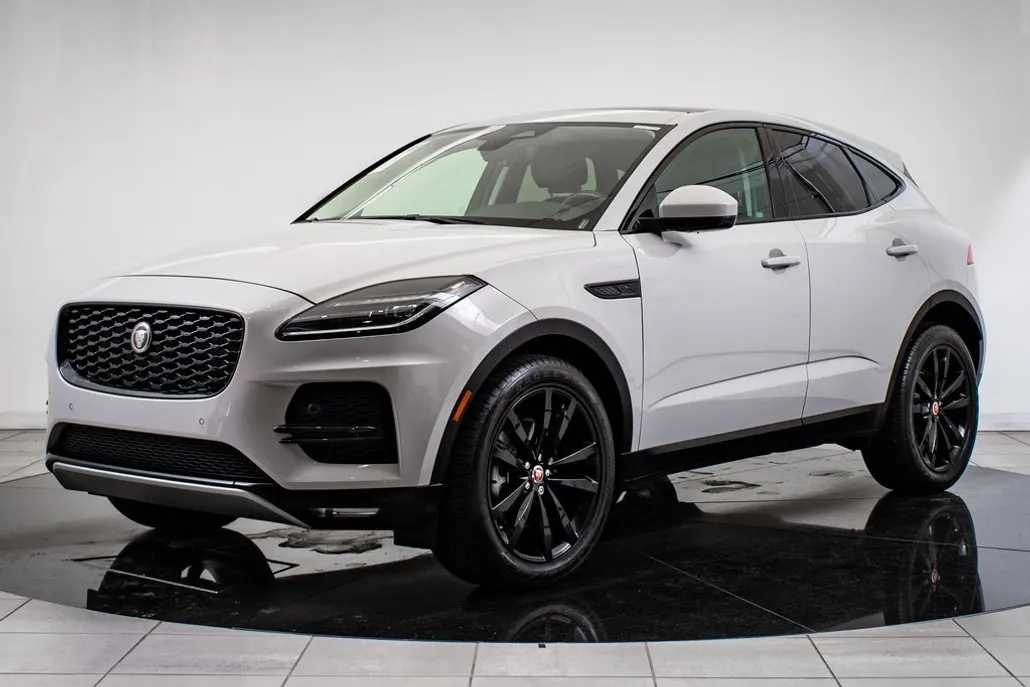 2022 Jaguar E-PACE P250 SE photo 1