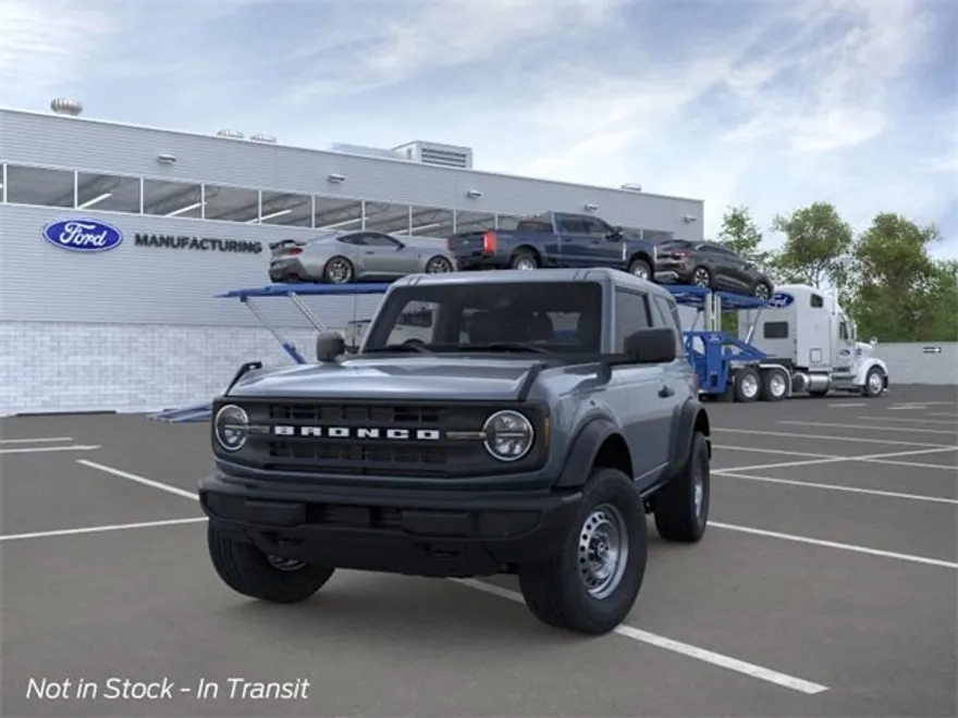 2025 Ford Bronco Base photo 1