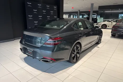 2023 Genesis G70 3.3T photo 3