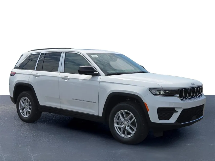 2025 Jeep Grand Cherokee Laredo X photo 1