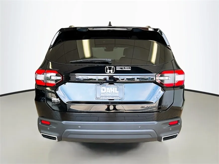 2025 Honda Pilot Black Edition photo 1