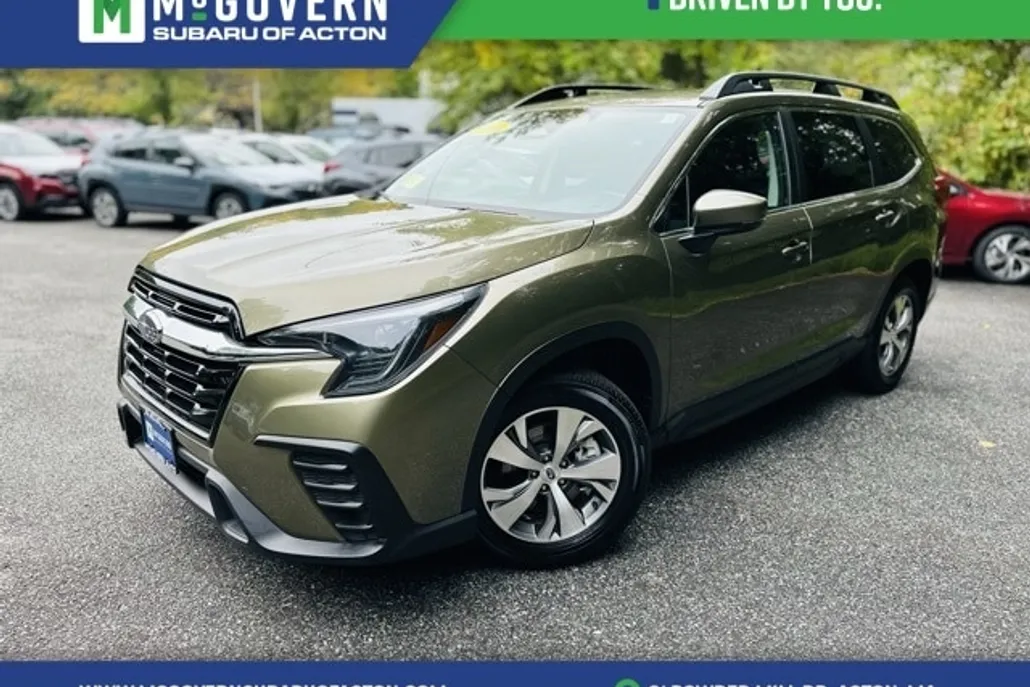 2024 Subaru Ascent Premium photo 1