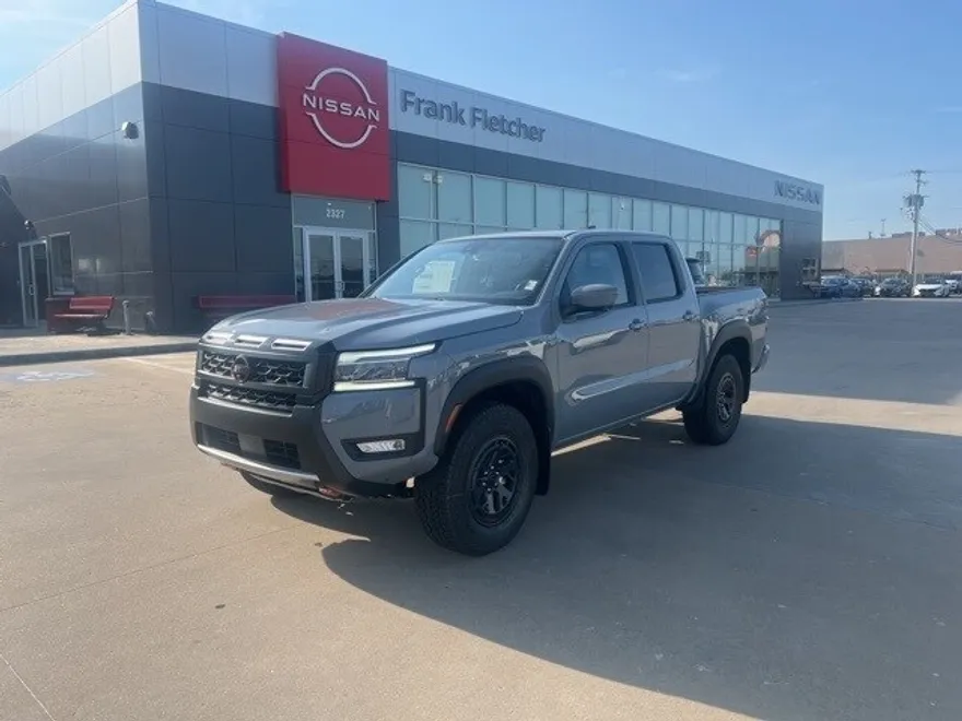 2025 Nissan Frontier PRO-4X photo 1