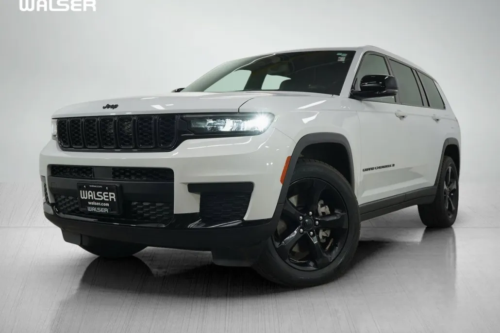 2021 Jeep Grand Cherokee Altitude photo 1