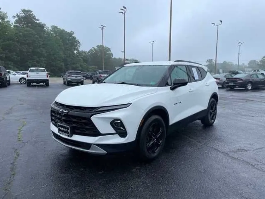 2023 Chevrolet Blazer 2LT photo 1