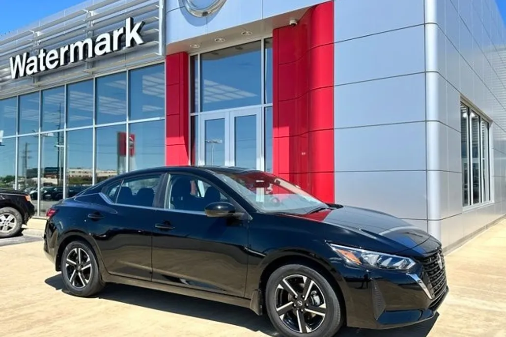 2025 Nissan Sentra SV photo 1