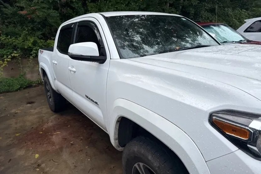 2018 Toyota Tacoma SR5 TRD Pro Sport photo 1