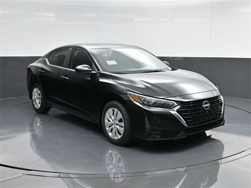 2025 Nissan Sentra S photo 1