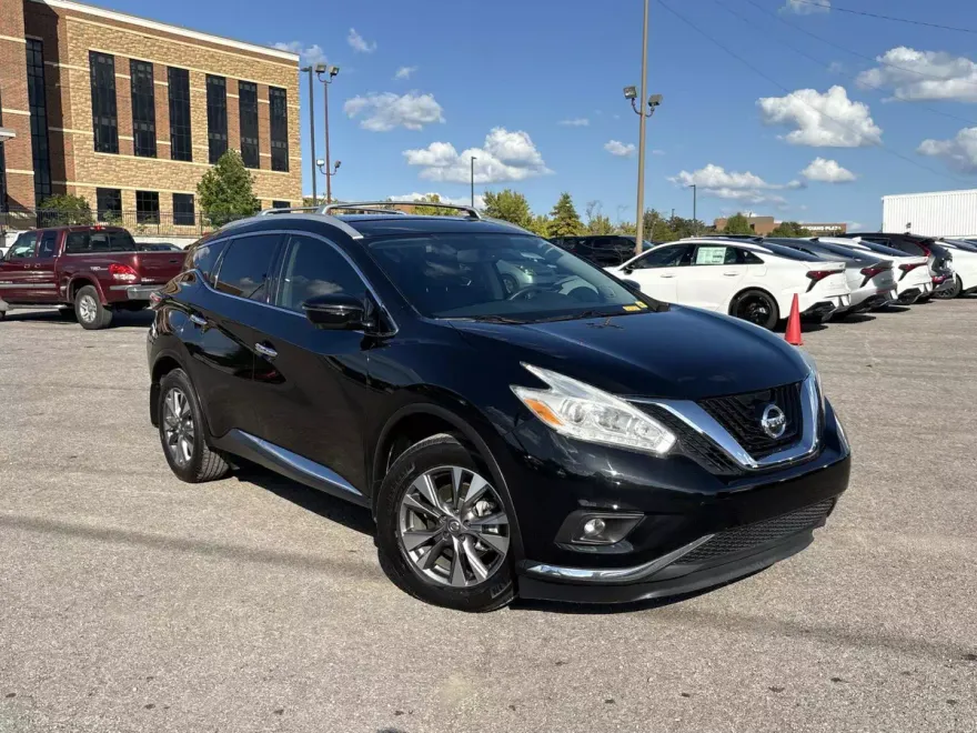 2017 Nissan Murano SL photo 1