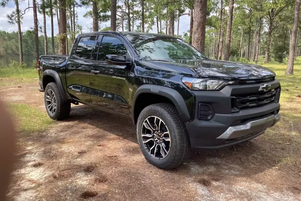 2026 Chevrolet Colorado Trail Boss photo 1